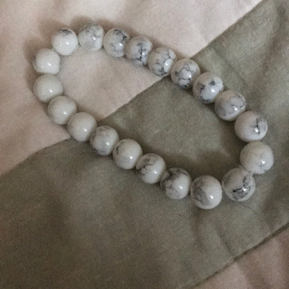 Bracelets - Picture 2 of 4